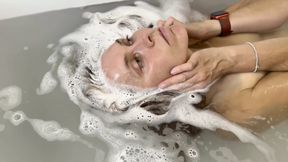 Sexy Brunette Hair Wash!