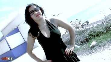 Fucking at the beach with the beautiful Arab Dolce Elektra