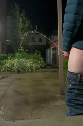 Big Piss 1