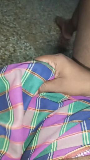 Bhabhi Sucking and Licking Pussy in Fucking Home