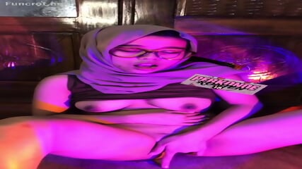 Ukhti hijab colmek mantap