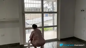 Window cleaner seduces customer and gets fucked hard