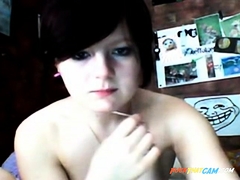 young teeny posting on webcam