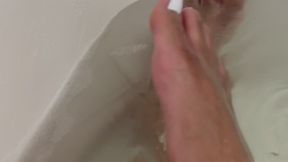 Soapy Sudsy Scrunch w Wrinkles