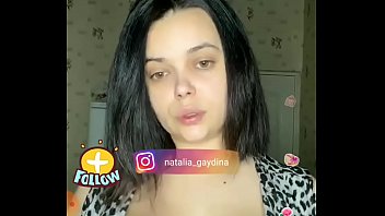 peituda gostosa