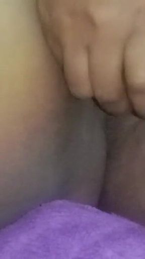 Indian National Woman Masturbates in Solitude When Her Tamil Husband Is Not at Home