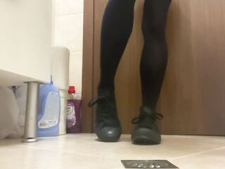Hunk Cum in Bath Wearing Haunch Socks and Converse