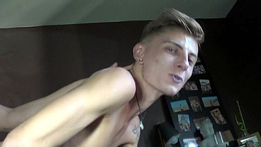 JEROME JAMES fucked bareback by Antoien MALLET