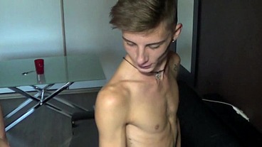JEROME JAMES fucked bareback by Antoien MALLET