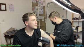 Tattoo artist gets throat fucked slurping thick ass till messy cumshot