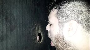 Fui no Glory Hole de SP pela Primeira vez e Levei Gozada - Parte 3/3 (COMPLETO NO SHEER E XVIDEOS RED)