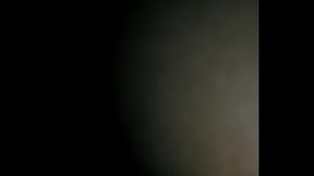 Cuate cogiendose a su chava