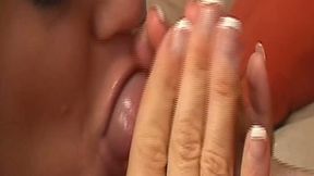 Hot Brunette Babe Gets Licked and Fingered to Orgasm