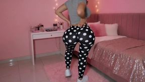 Petite Big Ass Stepsister Twerking in Her Bedroom