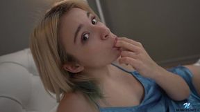 Carolina Monroe - Little Blondie