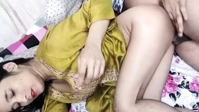 Buaa ki step daughter ko ghar pe bula kar jabar dasti pela