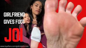 GIRLFRIEND GIVES JOI