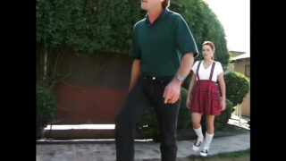 สาวผมแดงวัยรุ่น Danielle Dynamite ถูก Dave Hardman เย็ดทางทวารหนัก