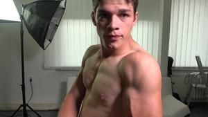 East Boys: Latino on live cam