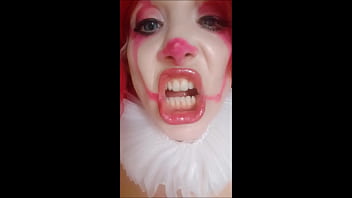 ChantalChannel -are you afraid of Pennywise?