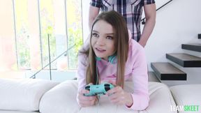 ”Tiny Gamer Hottie - Jessae Rosae”