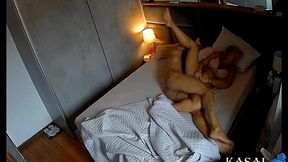 # camera no quarto - maridao despertou a esposa gostosa com a rola dentro da bucetinha