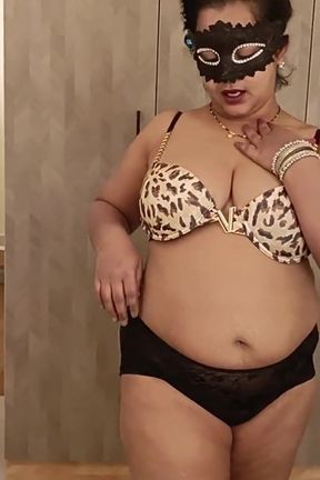 Sweety Nude Dance and Fingering Pussy