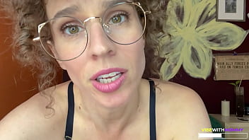 EET FETISH CUM JEWISH STEPMOM JOI