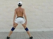 Twerking hot @toniking_official