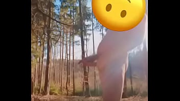 Geil im Wald... Abgespritzt
