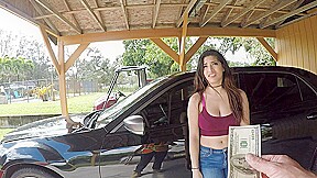 Gabriela Lopez gets a free repair after fucking the mechanic - BangRoadsideXxx