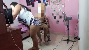 Ni&ntilde_era se folla as&iacute_ paciente en villa de ruedas