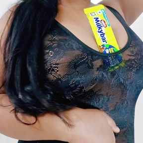 Milkybar First time Cum in Mouth Neha Bhabi so Sexy