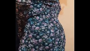 Me masturbo con la ropa de mi prima