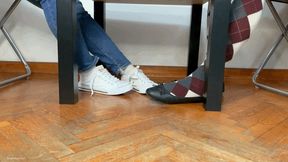 2 HOT STUDENTS FOOTSIE PLAY UNDER SCHOOL DESK - MOV Mobile Version