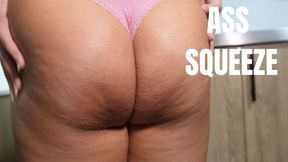 Butt-squeezing fetish | Real cellulite