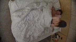 公寓酒店 眼鏡男的小女友真漂亮 膚白貌美大長腿 69的時候腿真好看 女上瘋狂蠕動 極致反差2