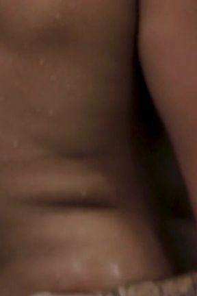 My Cuckold Came to Give Me a Bath, so He Could Deliver Me All Clean to the Lover