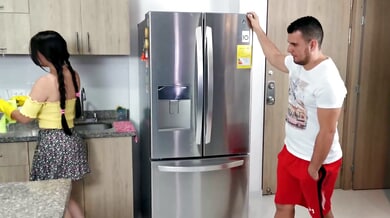 Housemaid gets rough kitchen oral from boss while wife watches