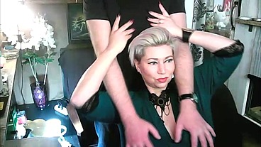 The fun of a mature married couple on the cramped balcony of a Moscow apartment-2