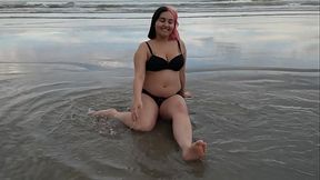EU BELLE BELINHA COVER NOVINHA NINFETINHA GRAVIDA SENSUALIZANDO NA PRAIA