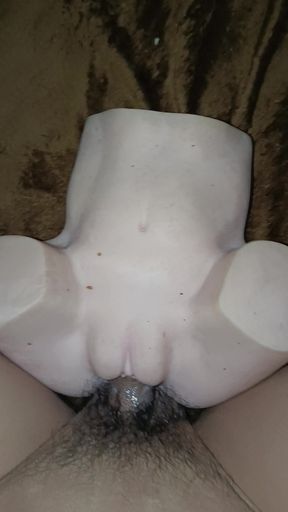 Vietnamese mussels squirrel jars with a lot of milk