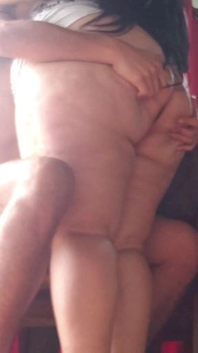 Pleasures of a Spoiled MILF, Only Slow Motion Fans