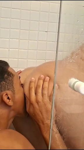 Agatha Mama in the Shower Is Hotter Husband BBC Arrives Just as MILF Wife Is Taking a Shower