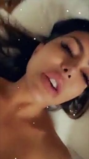 Lela Star fucks her ass and pussy