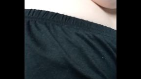 GretaLa - casalinga fa intravedere il seno