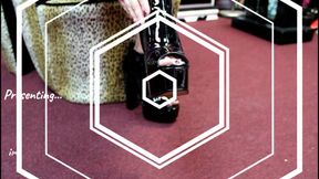 Madame Rose bares her soles & Stockings