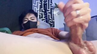 Watch Kean_Par cum hard as hard as while milking his massive member until he spunking!