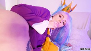 Cô gái cosplay hóa trang thành Hiro trong No Game No Life thủ dâm