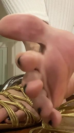 Big Toe Wiggling in Flat Sandals   Clip 1